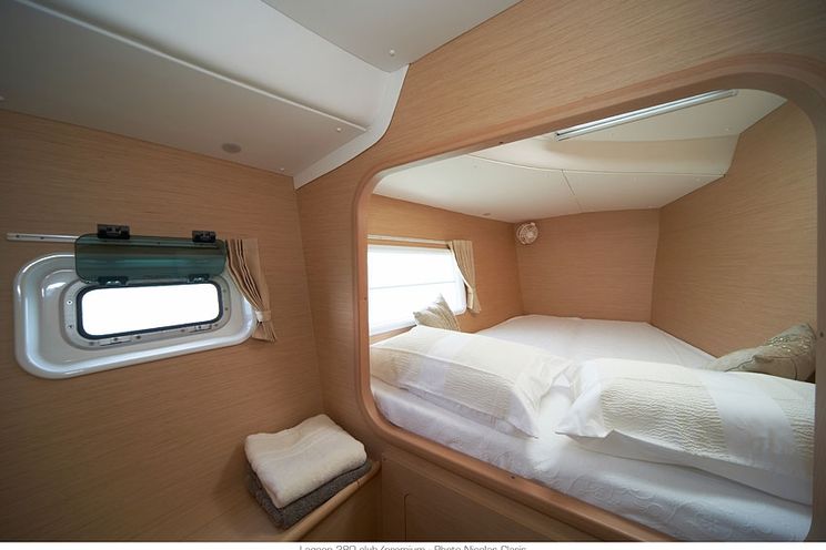 Charter Yacht Lagoon 380 - 4 Cabins - St Raphael - French Riviera