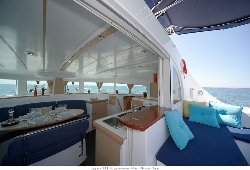 Charter Yacht Lagoon 380 - 4 Cabins - St Raphael - French Riviera