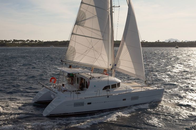 Charter Yacht Lagoon 380 - 4 Cabins -Athens - Greece