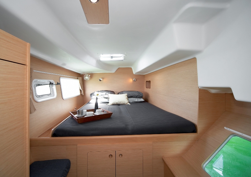 Charter Yacht Lagoon 380 - 4 Cabins - Barcelona