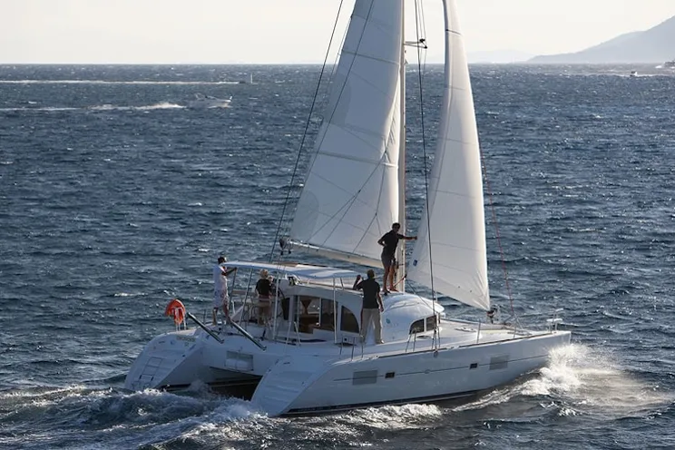 Charter Yacht Lagoon 380 - 4 cabins - 2016 - Palma de Mallorca