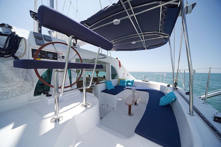 Charter Yacht Lagoon 380 - 4 cabins - 2016 - Palma de Mallorca