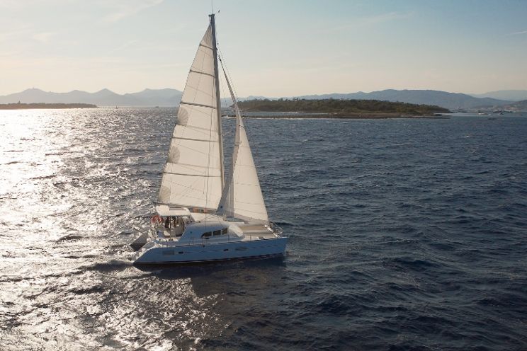 Charter Yacht Lagoon 380 - 4 Cabins -Athens - Greece