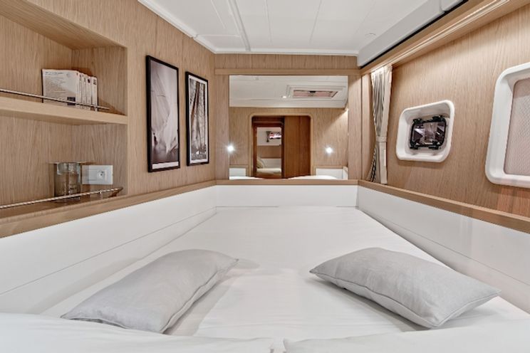 Charter Yacht Lagoon 39 - 6 Cabins - 2015 - Split