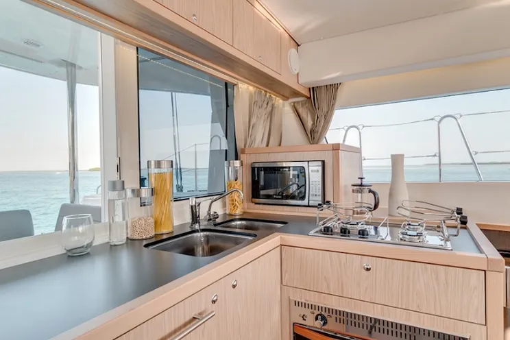 Charter Yacht Lagoon 39 - 4 Cabins - 2016 - Cienfuegos