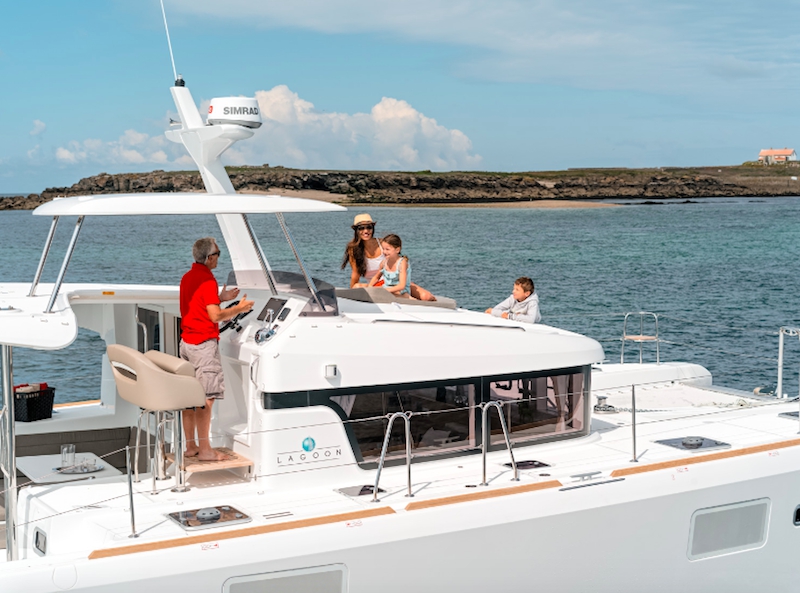 Charter Yacht Lagoon 40 Power Catamaran - 4 Cabins - 2016 - Split