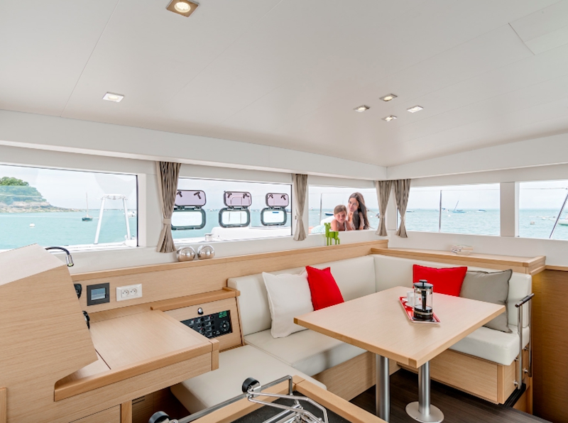 Charter Yacht Lagoon 40 Power Catamaran - 4 Cabins - 2016 - Split