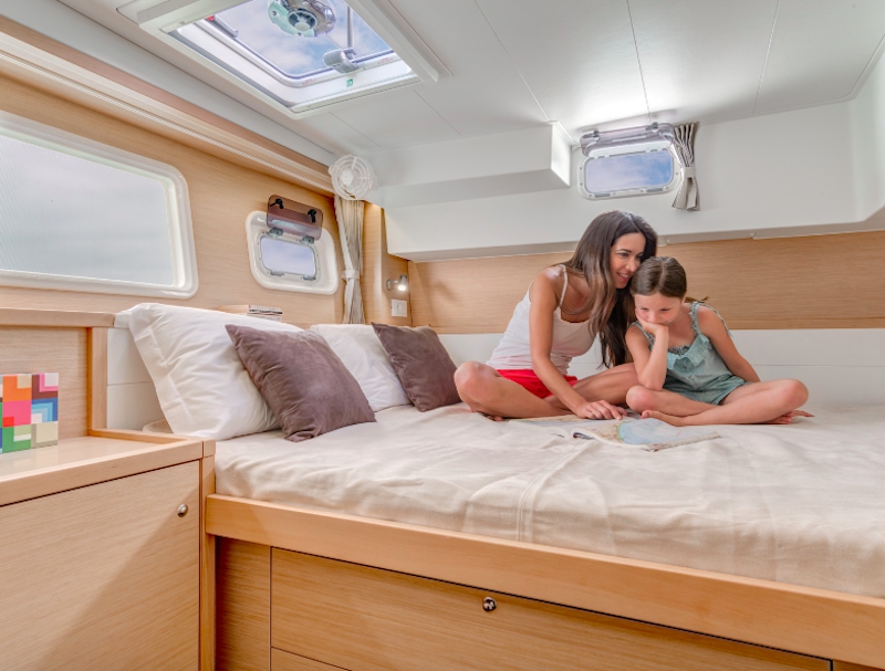 Charter Yacht Lagoon 40 Power Catamaran - 4 Cabins - 2016 - Split