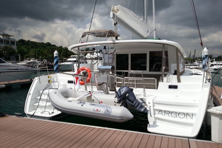 Charter Yacht Lagoon 400 - Guest Capacity 18 - Singapore