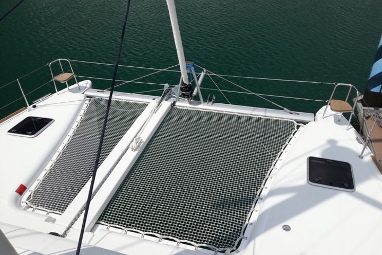 Charter Yacht Lagoon 400 - Guest Capacity 18 - Singapore