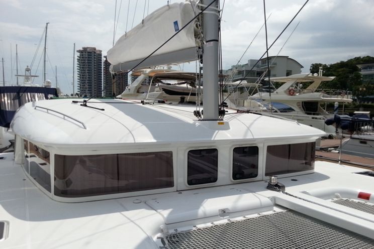 Charter Yacht Lagoon 400 - Guest Capacity 18 - Singapore