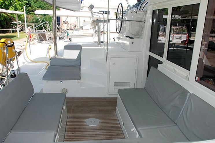 Charter Yacht Lagoon 400 - 3 Cabins - Tortola,BVI