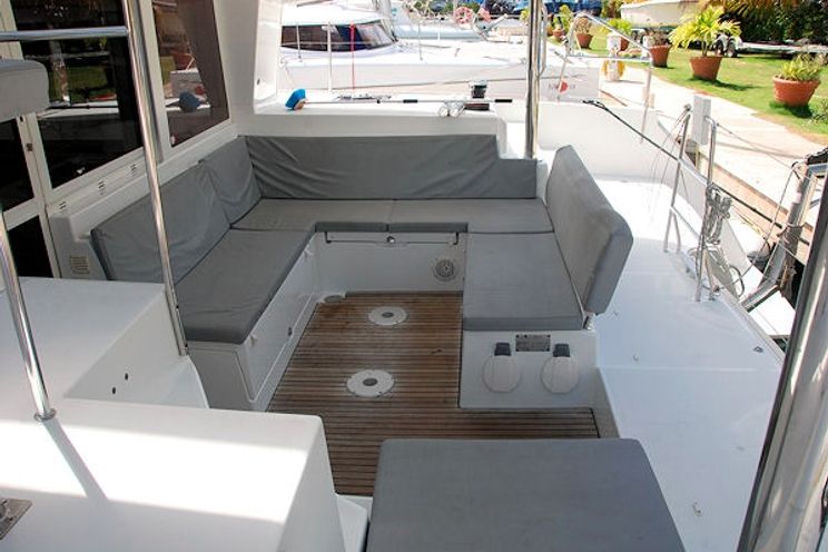 Charter Yacht Lagoon 400 - 3 Cabins - Tortola,BVI