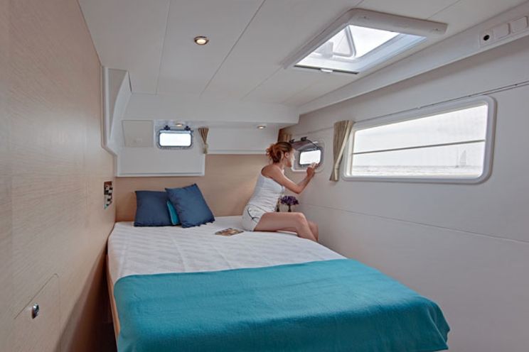 Charter Yacht Lagoon 400 - 4 Cabins - St Raphael - French Riviera