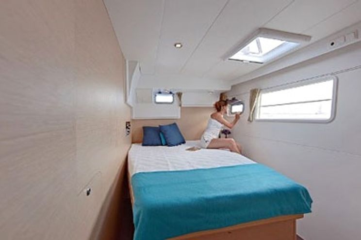 Charter Yacht Lagoon 400 - 4 + 1 Cabins - Murter - Croatia