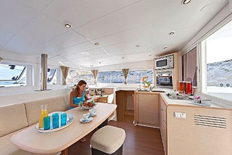 Charter Yacht Lagoon 400 - 4 + 1 Cabins - Murter - Croatia