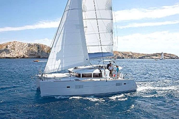 Charter Yacht Lagoon 400 - 4 + 1 Cabins - Murter - Croatia