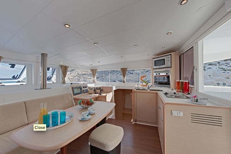 Charter Yacht Lagoon 400 Owner Version - 3 Cabins - Tortola,BVI