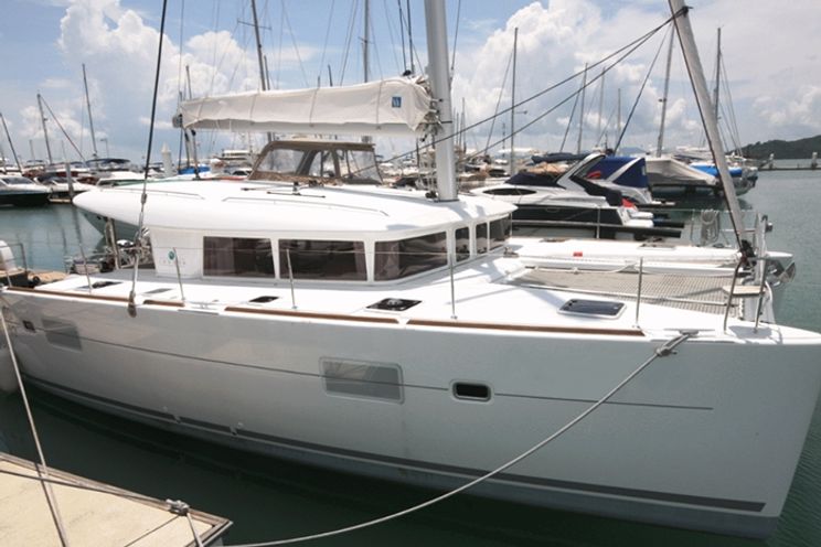Charter Yacht Lagoon 400 S2(2015)- 6 Cabins/4H - Phuket,Thailand