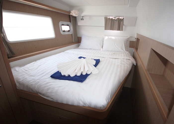 Charter Yacht Lagoon 400 S2(2015)- 6 Cabins/4H - Phuket,Thailand