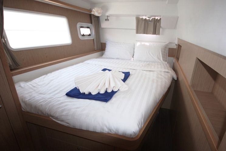 Charter Yacht Lagoon 400 S2(2015)- 6 Cabins/4H - Phuket,Thailand