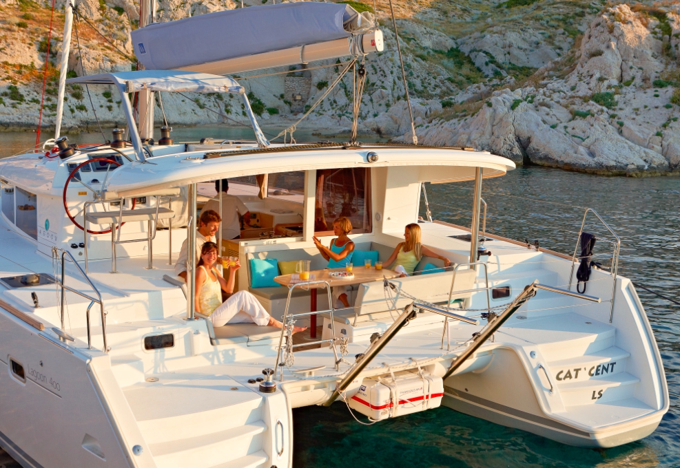 Charter Yacht Lagoon 400 S2 - 2017 - 4+2 Cabins - Athens