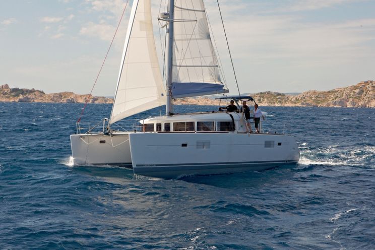 Charter Yacht Lagoon 400 S2 - 2017 - 4+2 Cabins - Athens