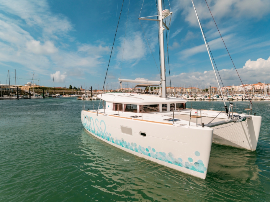 Charter Yacht Lagoon 400 S2 - 2017 - 4+2 Cabins - Athens