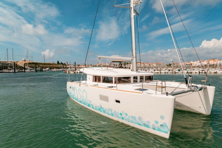 Charter Yacht Lagoon 400 S2 - 2017 - 4+2 Cabins - Athens