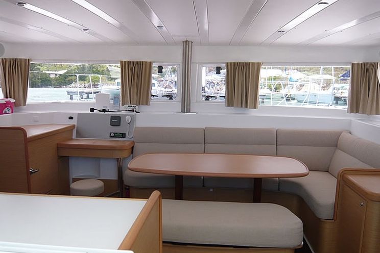 Charter Yacht Lagoon 420 - 4 Cabins - British Virgin Islands - Tortola