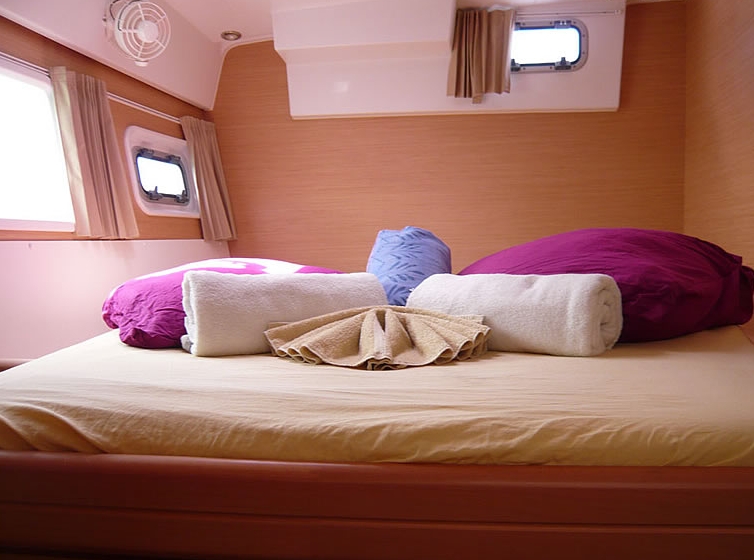 Charter Yacht Lagoon 420 - 4 Cabins - British Virgin Islands - Tortola