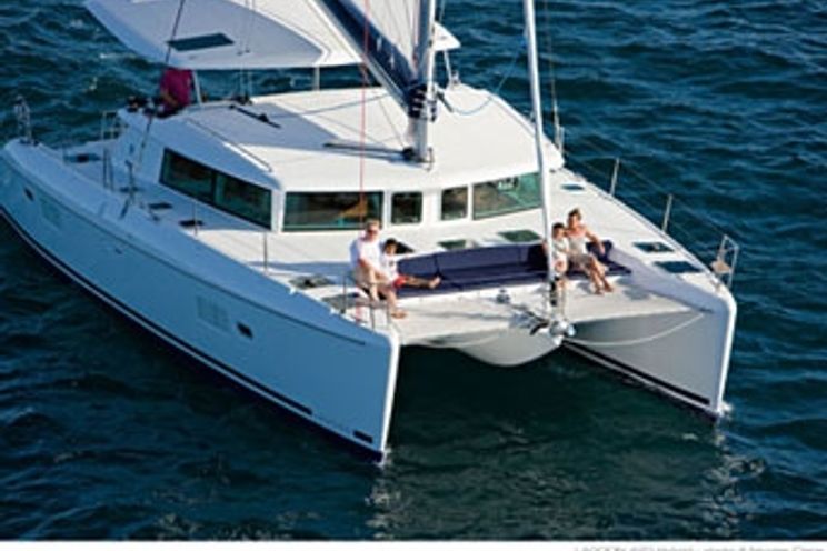 Charter Yacht Lagoon 420 - 4 Cabins - Ft Lauderdale