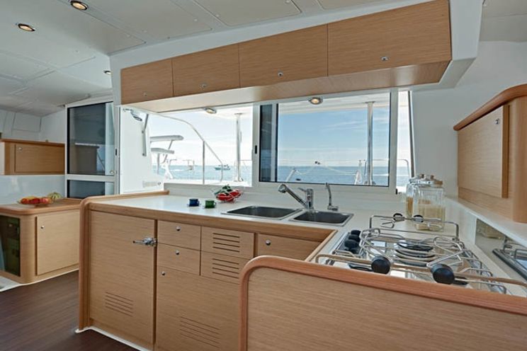 Charter Yacht Lagoon 421 - 4 Cabins - Cienfuegos - Cuba