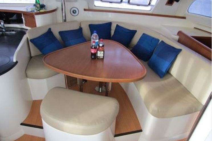 Charter Yacht Lagoon 430 - 4 Cabins - Grenada