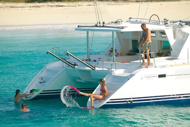 Charter Yacht Lagoon 440(2009)- 4 + 2 Cabins - British Virgin Islands - Tortola - St Maarten