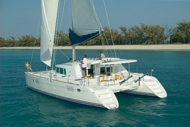 Charter Yacht Lagoon 440 -(4 Cabins + 2 singles)- AC - British Virgin Islands