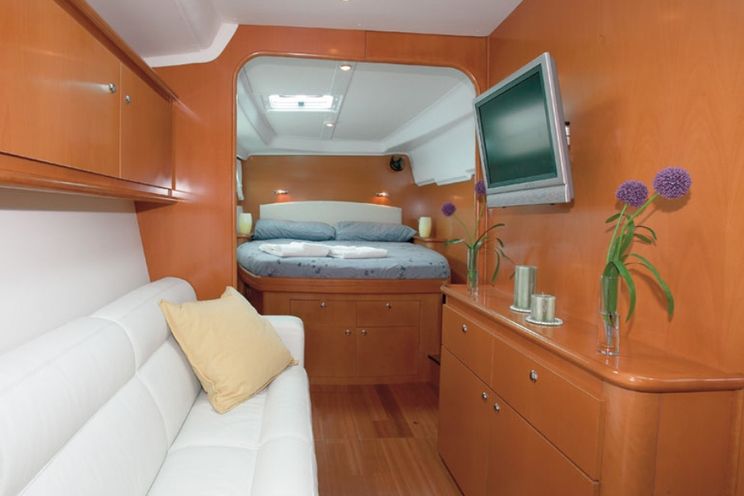 Charter Yacht Lagoon 440 - 4 + 2 Cabins - Mallorca