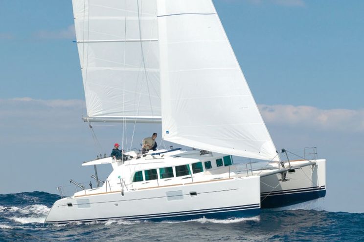 Charter Yacht Lagoon 440 - 4+1 Cabins - Procida - Naples