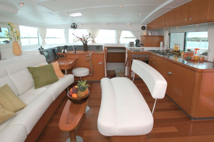Charter Yacht Lagoon 440 - 4+1 Cabins - Procida - Naples
