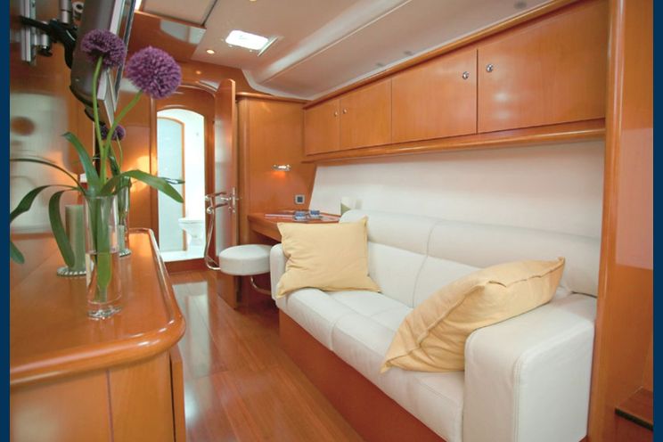 Charter Yacht Lagoon 440 - 4+1 Cabins - Procida - Naples