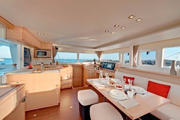 Charter Yacht Lagoon 450 - 3 Cabin Owners Edition - Athens - Lefkas - Kos