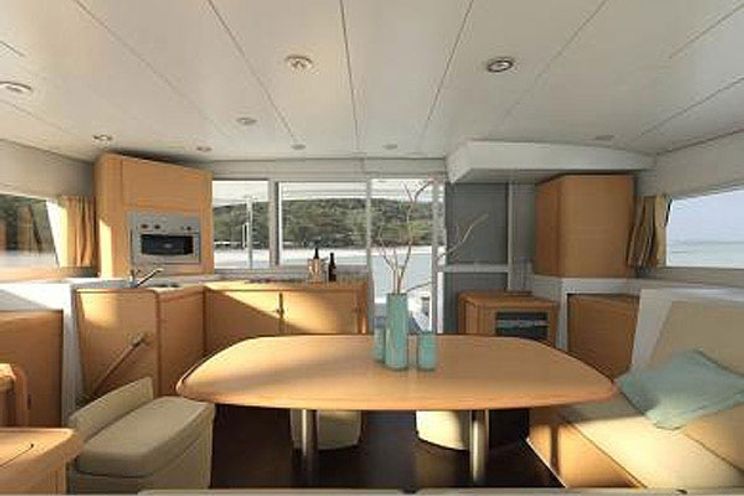 Charter Yacht Lagoon 450 - 4 Cabins - St Raphaël - South of France