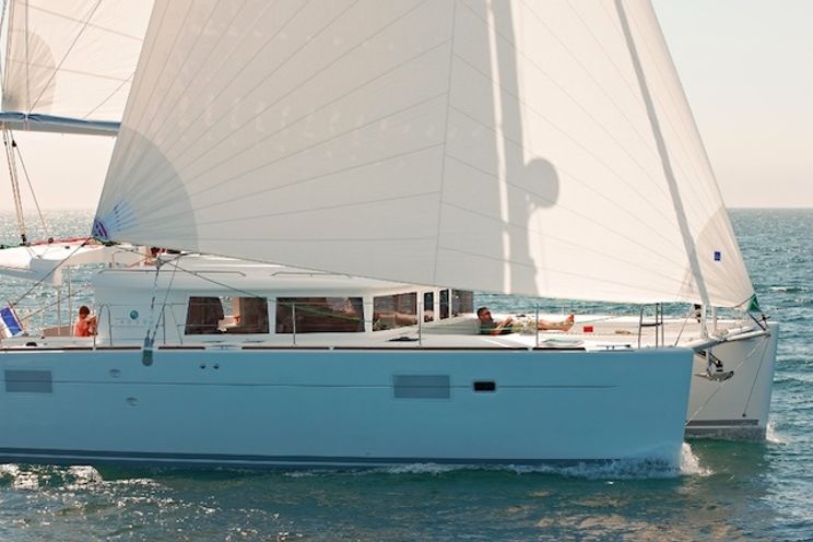 Charter Yacht Lagoon 450 - 4 + 2 Cabins - Tortola
