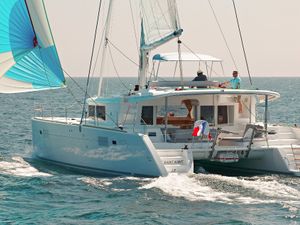 Lagoon 450 - 4+2 Cabins - Athens - Lavrion - Kos Lagoon 450 - 4+2 Cabins - Athens - Lavrion - Kos