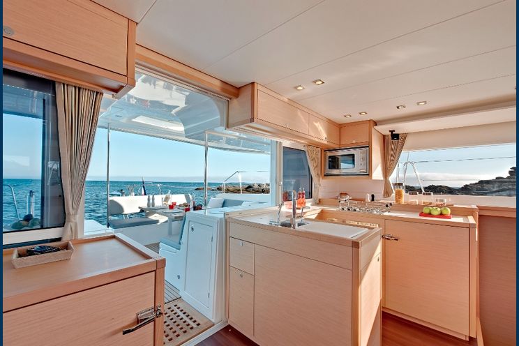 Charter Yacht Lagoon 450 - 4 + 2 Cabins - Palma - Mallorca