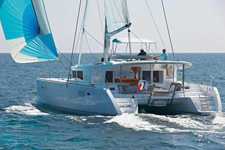 Charter Yacht Lagoon 450 Owner Version - 3 Cabins - Marsh Harbour - Bahamas