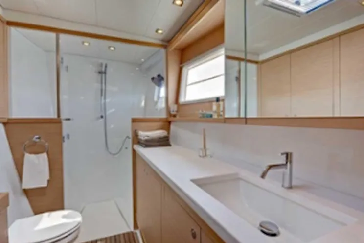 Charter Yacht Lagoon 450 SporTop - 4 Cabins - 2017 - Tortola