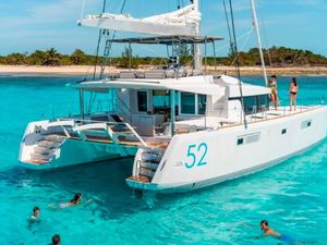 Lagoon 52 - 6 + 2 Cabins - 2015 - Nassau Lagoon 52 - 6 + 2 Cabins - 2015 - Nassau
