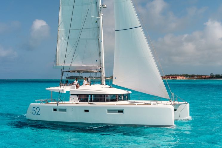 Charter Yacht Lagoon 52 Premier - 6 Cabins - Marsh Harbour - Bahamas