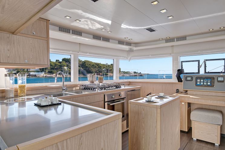 Charter Yacht Lagoon 52 - 2016 - 5+2 Cabins - Skippered Only